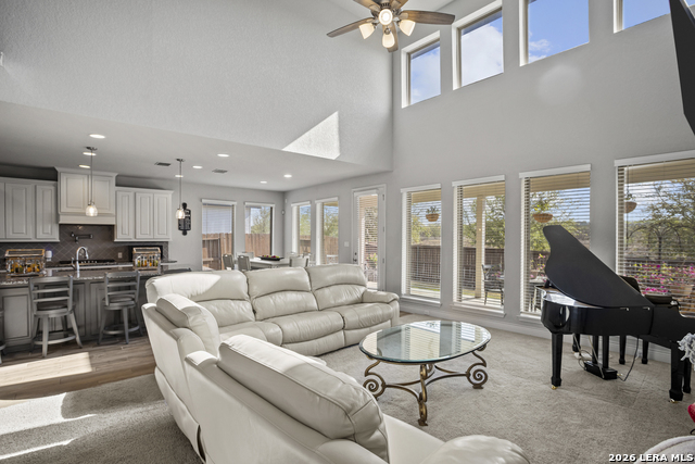 Image 19 of 50 For 5389 Hartley