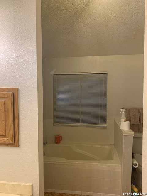 Image 6 of 9 For 3518 Herron  