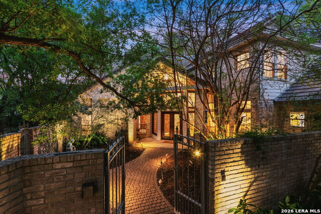Details for 9 Scarborough Square, San Antonio, TX 78218