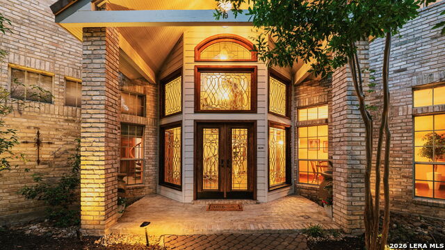 Image 10 of 69 For 9 Scarborough Square