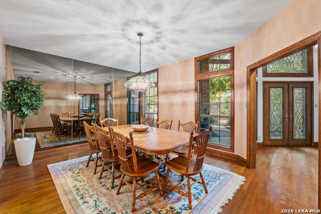 Image 12 of 69 For 9 Scarborough Square