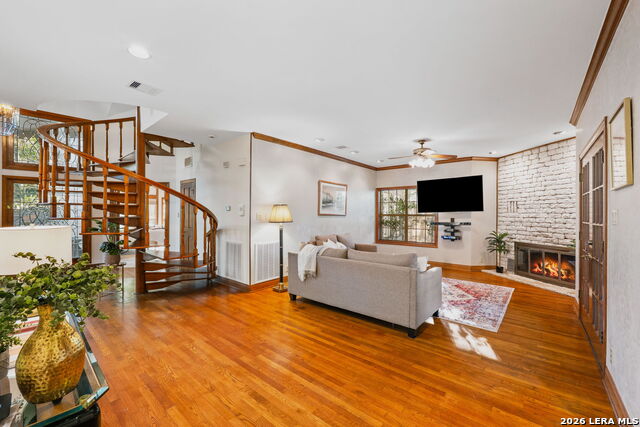 Image 24 of 69 For 9 Scarborough Square