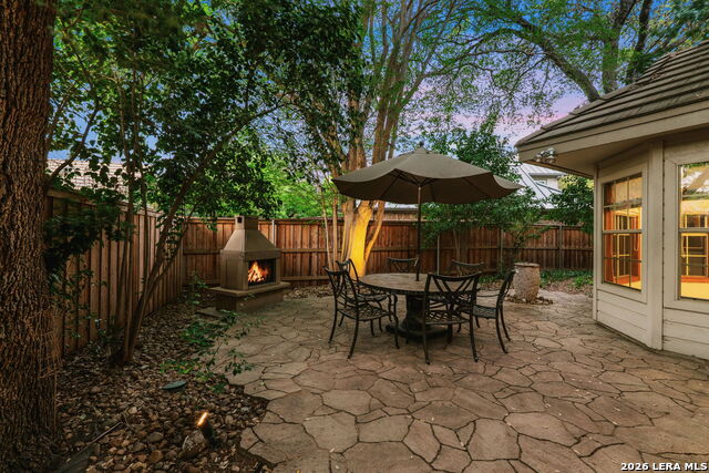 Image 51 of 69 For 9 Scarborough Square