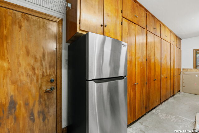 Image 54 of 69 For 9 Scarborough Square