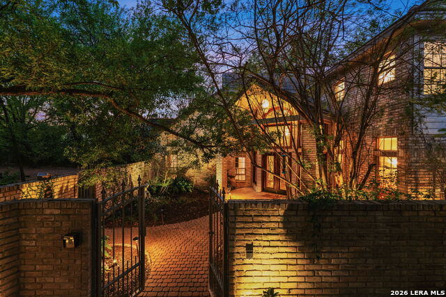 Image 68 of 69 For 9 Scarborough Square