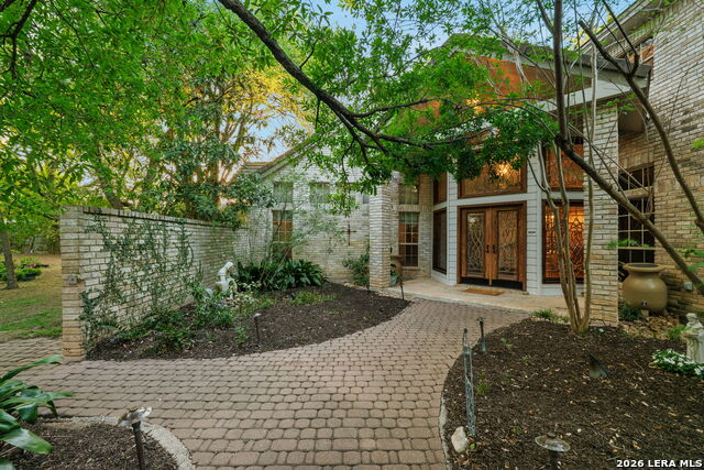 Image 7 of 69 For 9 Scarborough Square