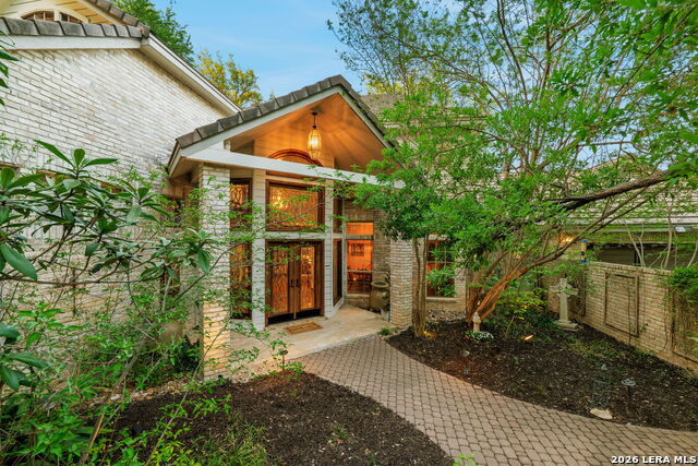 Image 8 of 69 For 9 Scarborough Square