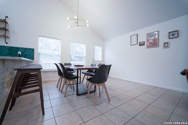 Image 10 of 31 For 685 Ridgerock Dr