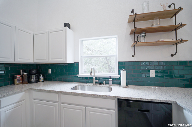 Image 7 of 31 For 685 Ridgerock Dr