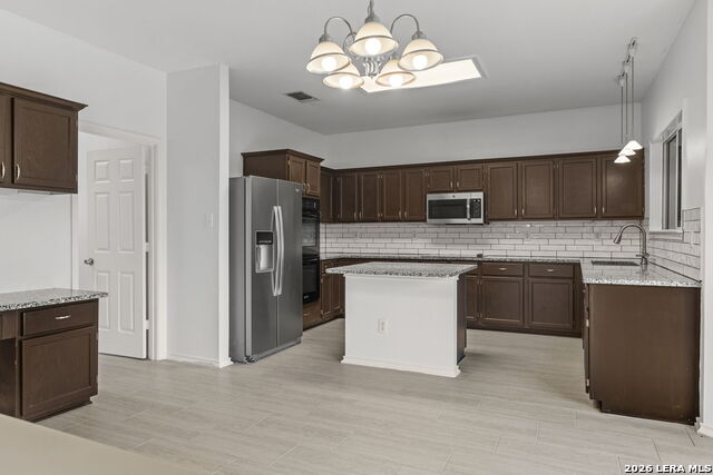 Image 17 of 50 For 6226 Stable Creek Dr