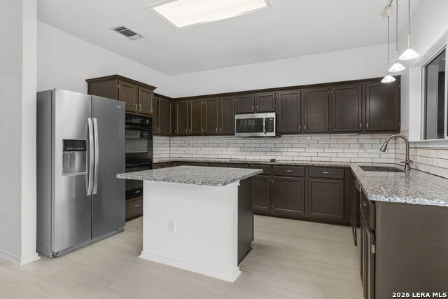 Image 19 of 50 For 6226 Stable Creek Dr