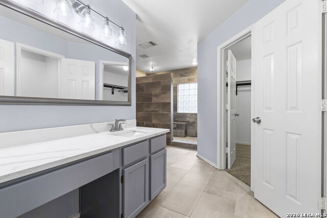 Image 38 of 50 For 6226 Stable Creek Dr