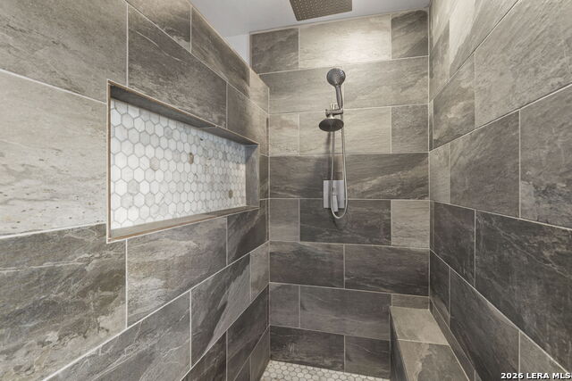 Image 42 of 50 For 6226 Stable Creek Dr