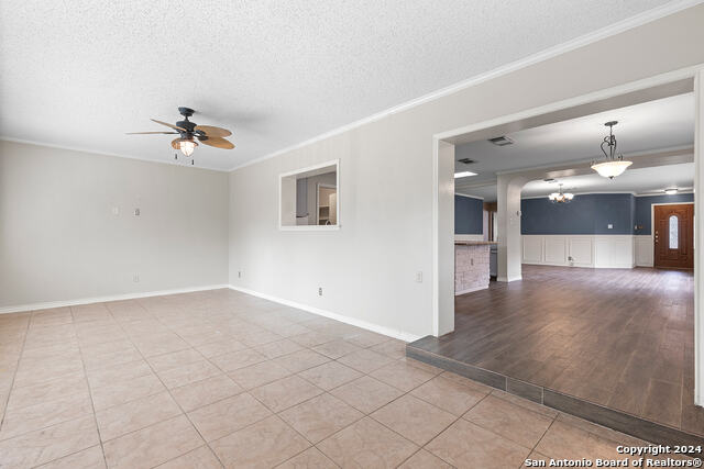 Image 12 of 27 For 6414 Maverick Oak