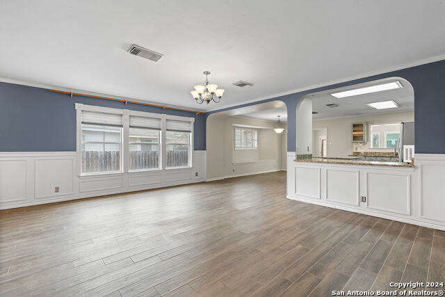 Image 8 of 27 For 6414 Maverick Oak