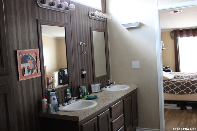 Image 11 of 24 For 3554 Fm 1332