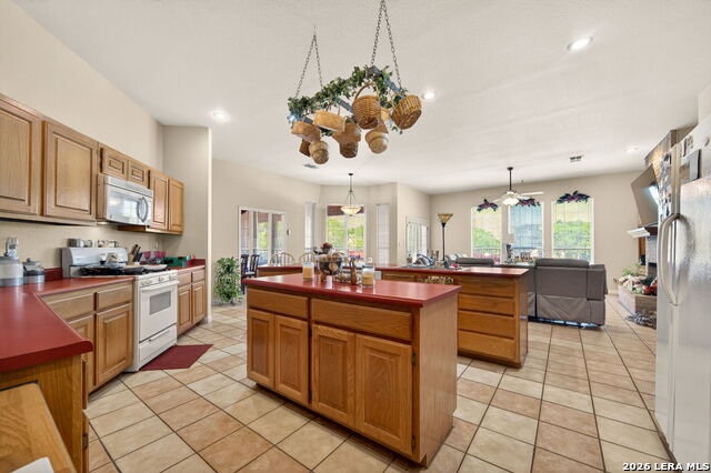 Image 13 of 30 For 7627 Triple Wood St