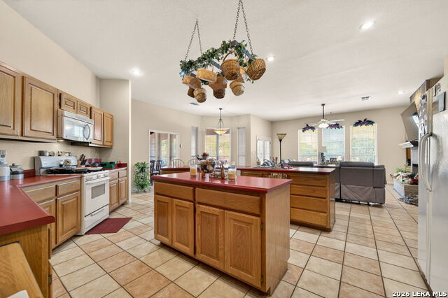 Image 14 of 30 For 7627 Triple Wood St