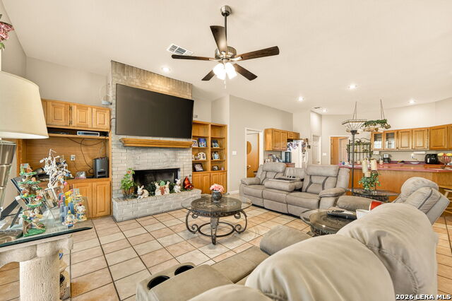 Image 16 of 30 For 7627 Triple Wood St