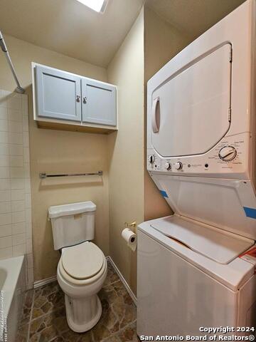 Image 4 of 13 For 4803 Hamilton Wolfe  312