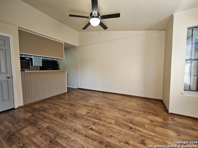 Image 8 of 13 For 4803 Hamilton Wolfe  312