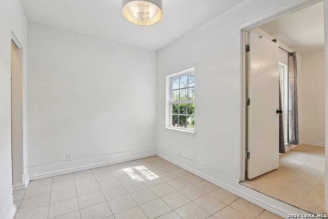 Image 26 of 40 For 9019 Old Sky Harbor