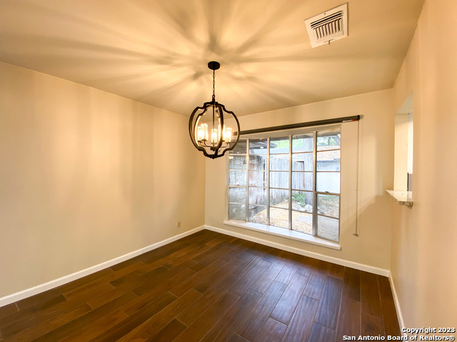 Image 3 of 32 For 11039 Whisper Valley St