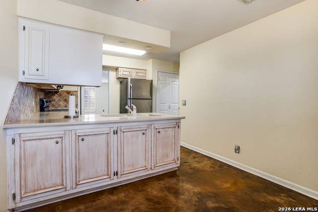 Image 16 of 25 For 5359 Fredericksburg  515