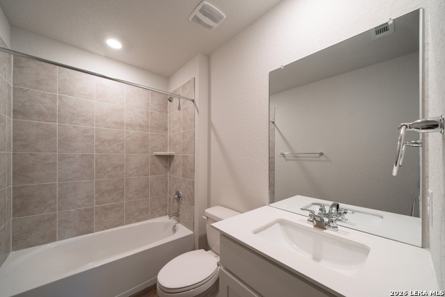 Image 7 of 23 For 398 American Robin