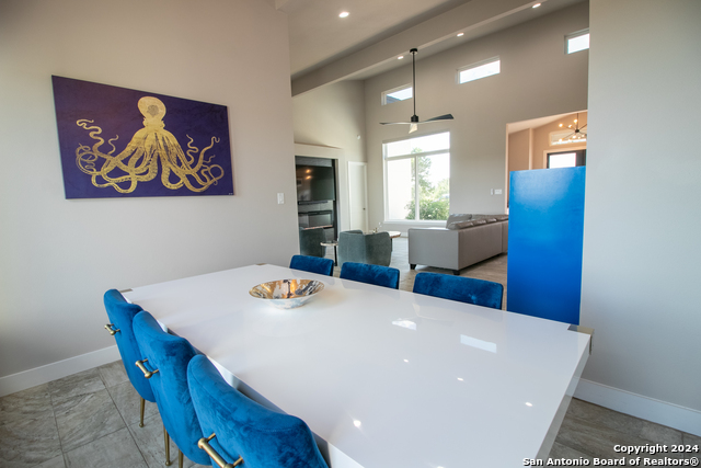 Listing photo id 12 for 1273 County Road 2801 E