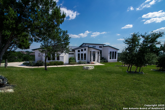 Listing photo id 0 for 1273 County Road 2801 E
