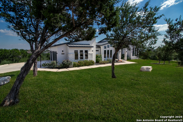 Listing photo id 1 for 1273 County Road 2801 E