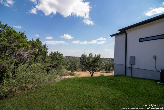 Listing photo id 34 for 1273 County Road 2801 E