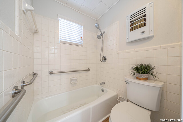 Image 21 of 32 For 723 Glamis  