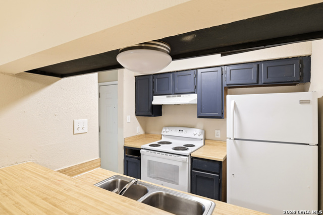 Image 10 of 25 For 4927 Ty Terrace  3