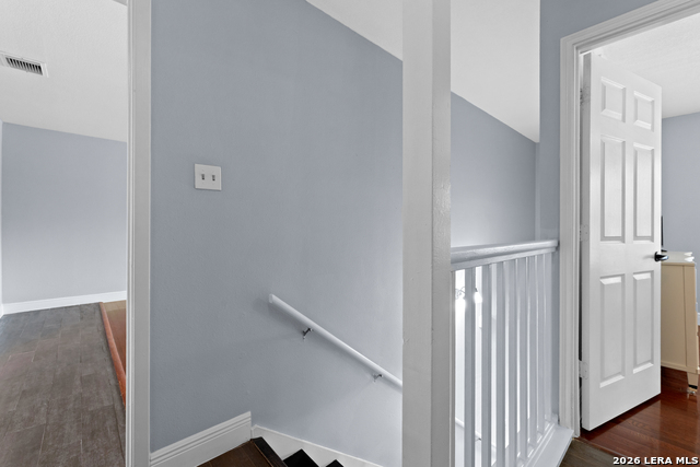 Image 18 of 33 For 12811 Huntsman Lake Dr