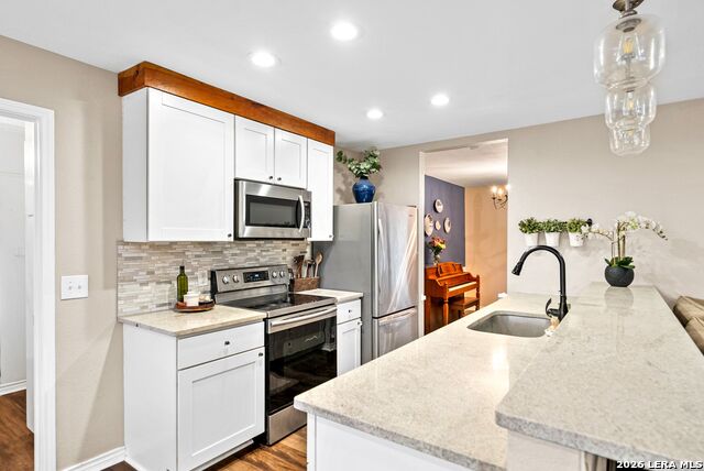 Image 12 of 44 For 14307 Oak Shadows Dr