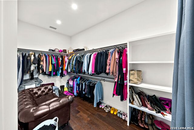 Image 30 of 81 For 721 Timber Bluff