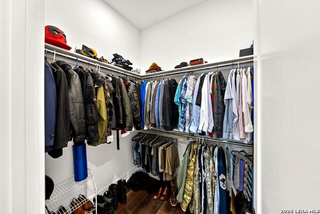 Image 31 of 81 For 721 Timber Bluff