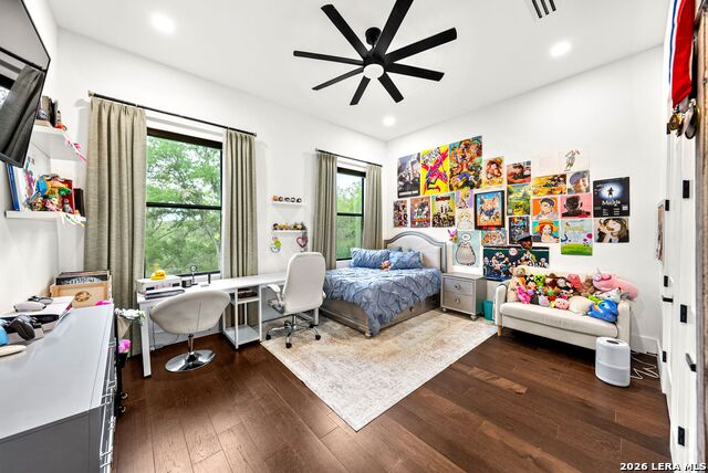 Image 32 of 81 For 721 Timber Bluff