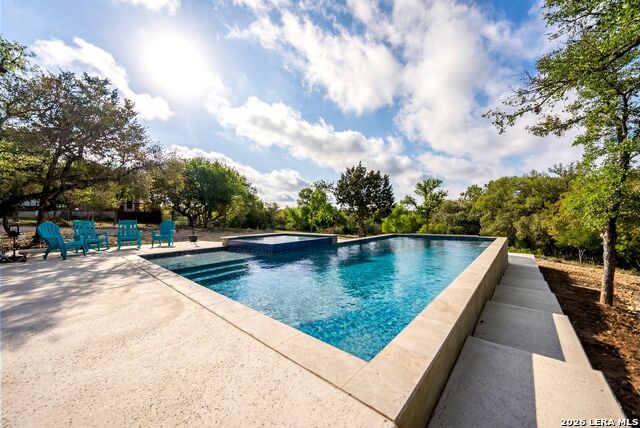 Image 4 of 81 For 721 Timber Bluff