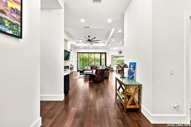 Image 8 of 81 For 721 Timber Bluff