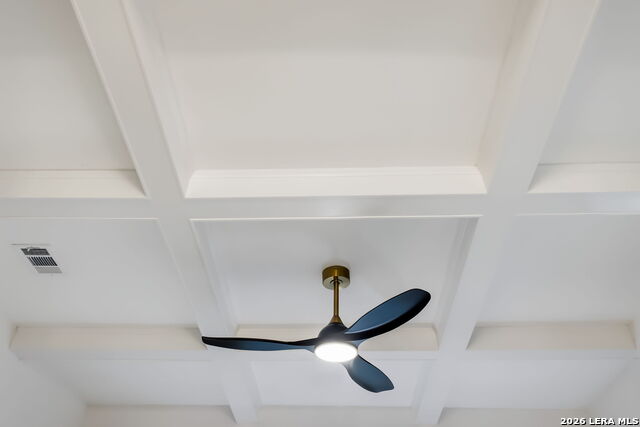 Image 10 of 50 For 931 Highland Blvd E