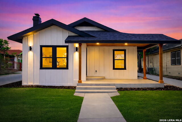 Image 2 of 50 For 931 Highland Blvd E