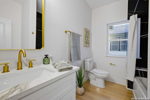 Image 33 of 50 For 931 Highland Blvd E