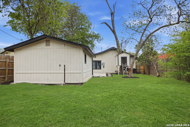 Image 44 of 50 For 931 Highland Blvd E