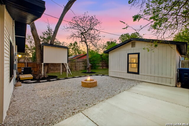 Image 45 of 50 For 931 Highland Blvd E