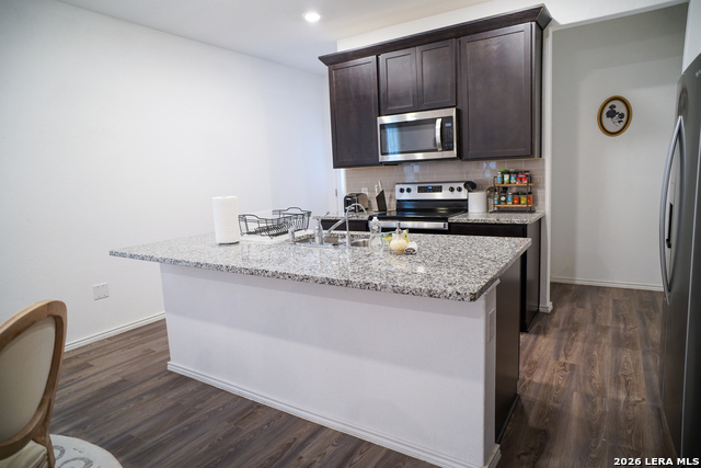 Image 4 of 15 For 2429 Dielman