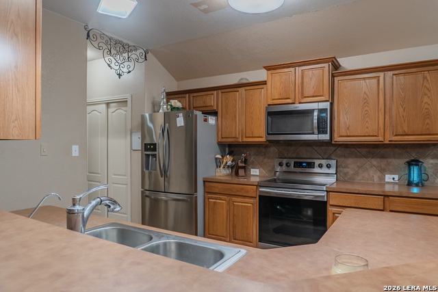 Image 15 of 46 For 144 Running  