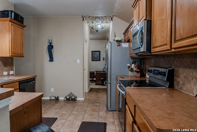 Image 20 of 46 For 144 Running  